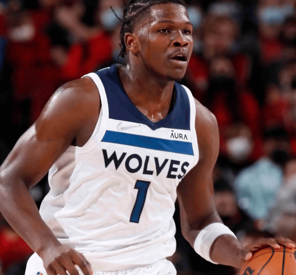 威廉姆斯绝杀红牛二队，拉塞尔状态火热