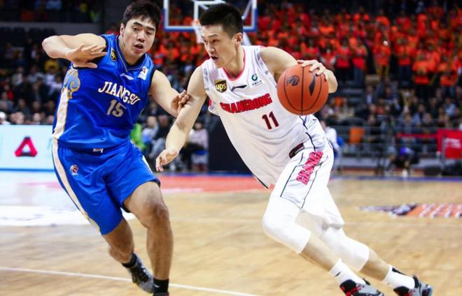 江苏队横扫新疆队，易建联刷新纪录