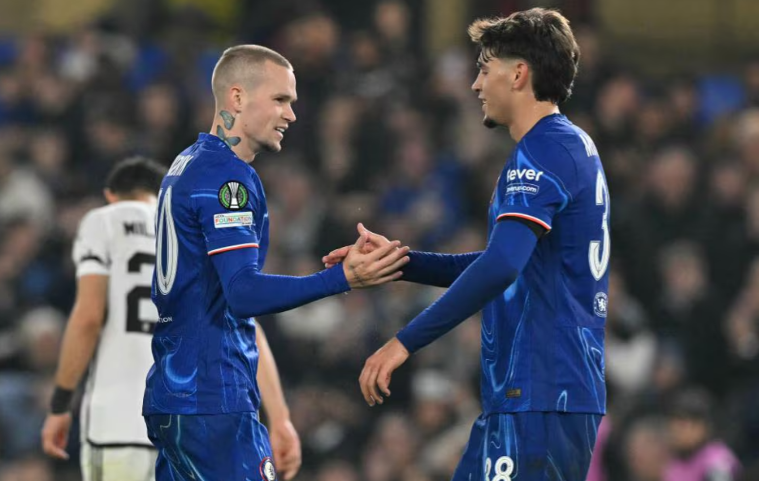 曼联绝杀切尔西，楚阿梅尼统治全场