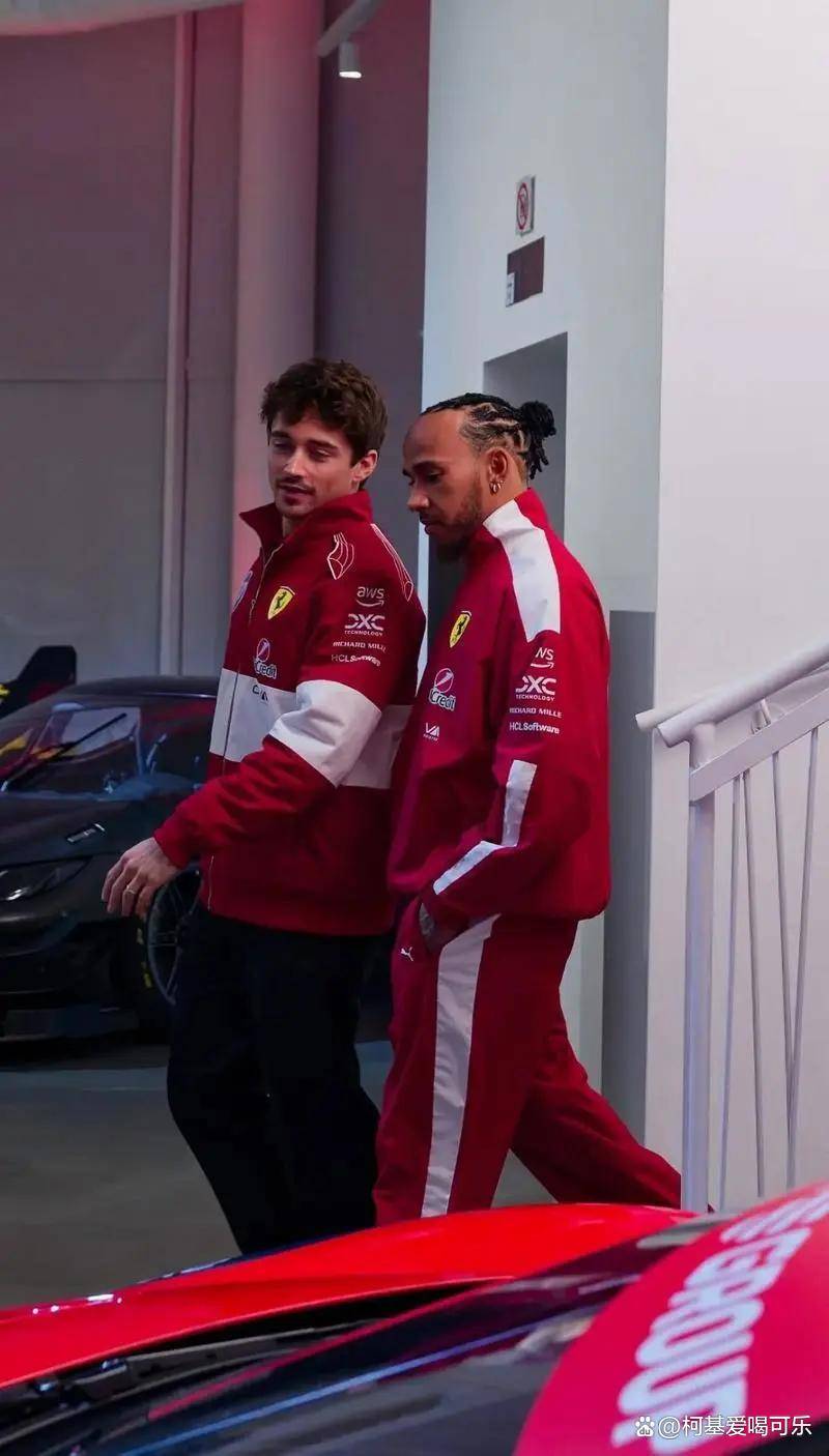 红牛二队鏖战威廉姆斯，汉密尔顿带队取胜