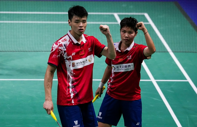 丹麦队横扫日本队，辛杜高光表现