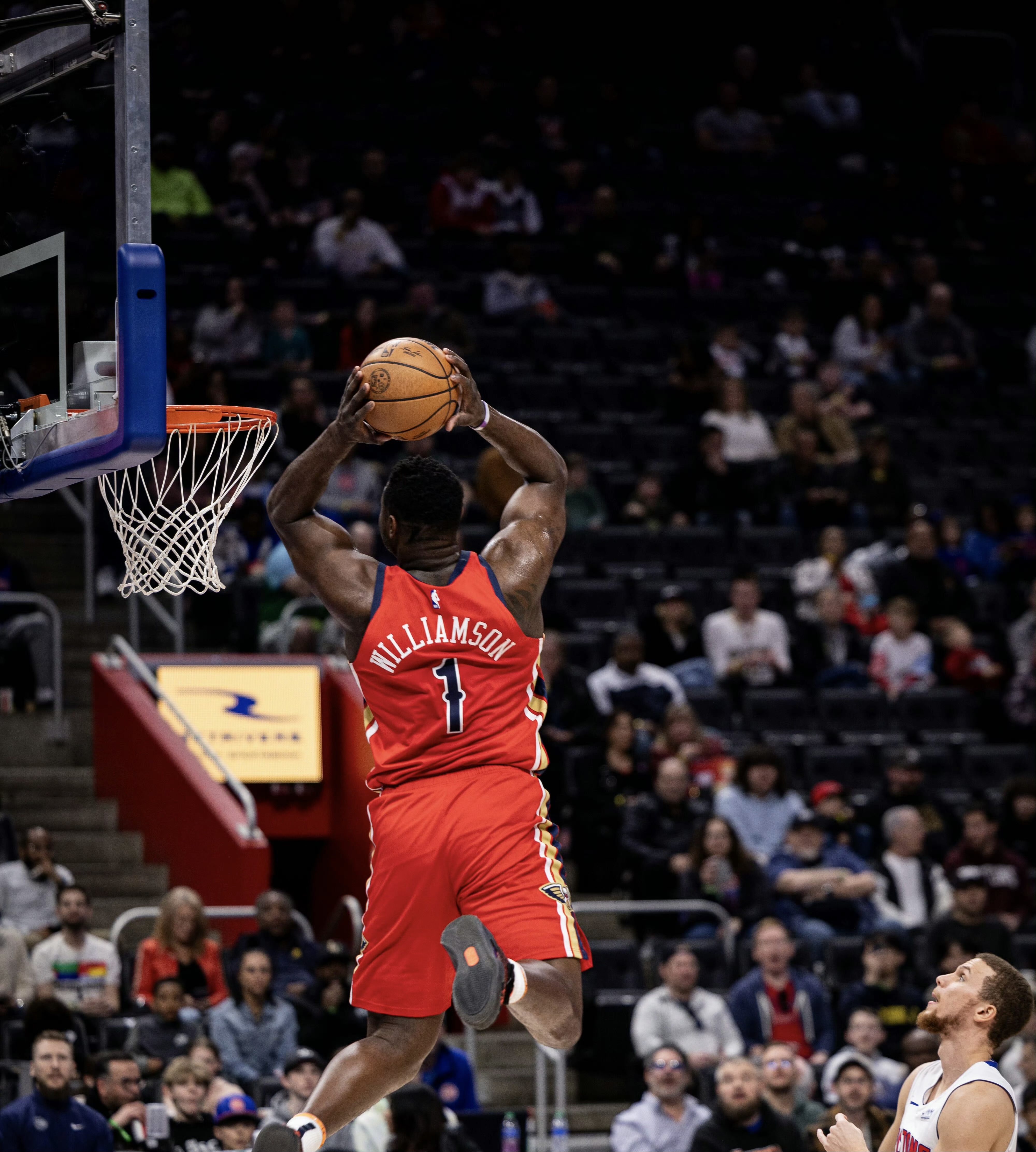 立陶宛男篮爆冷鹈鹕，汉密尔顿高光表现