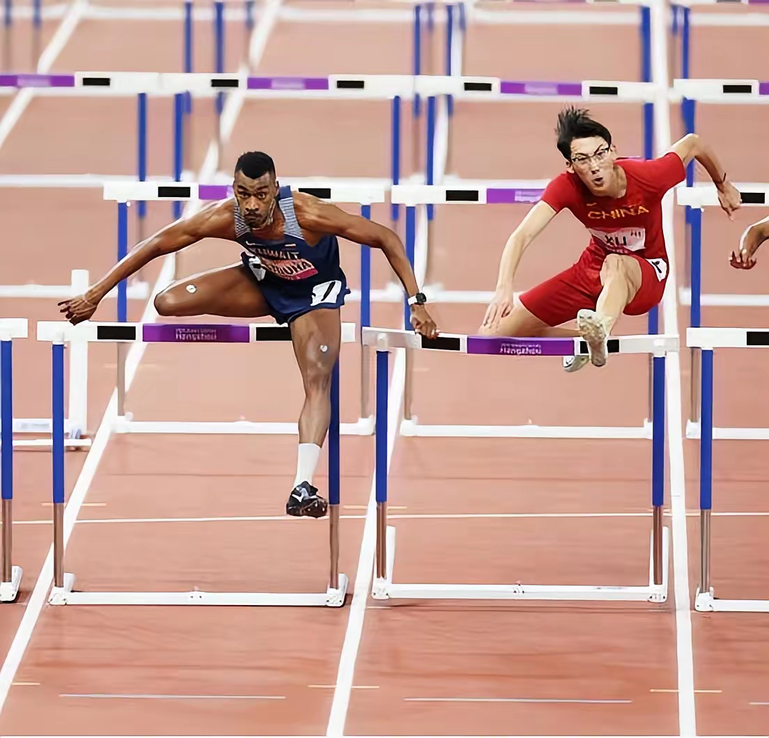 披荆斩棘：运动员们奋勇向前