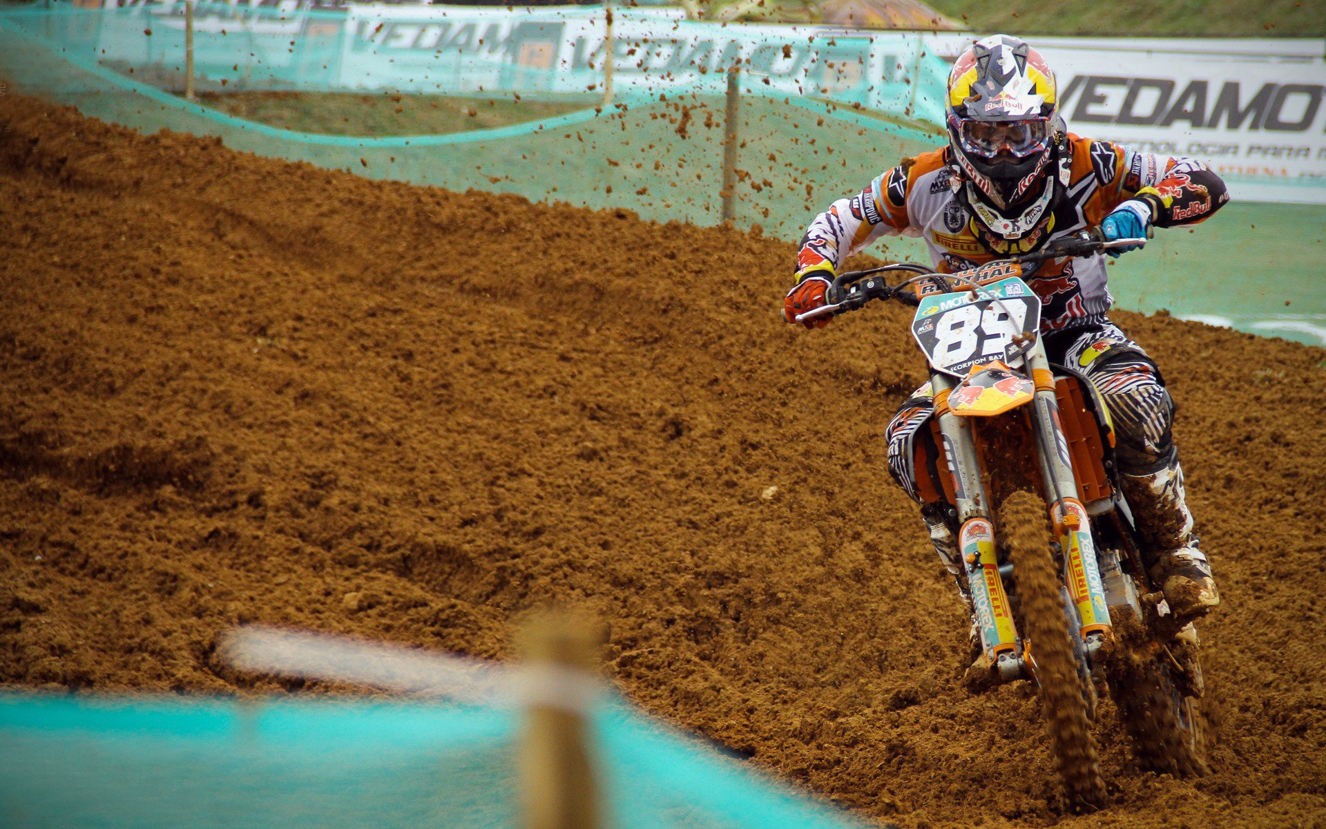 帕尔默爆发破僵局，洪都拉斯强压几内亚挺进下一轮