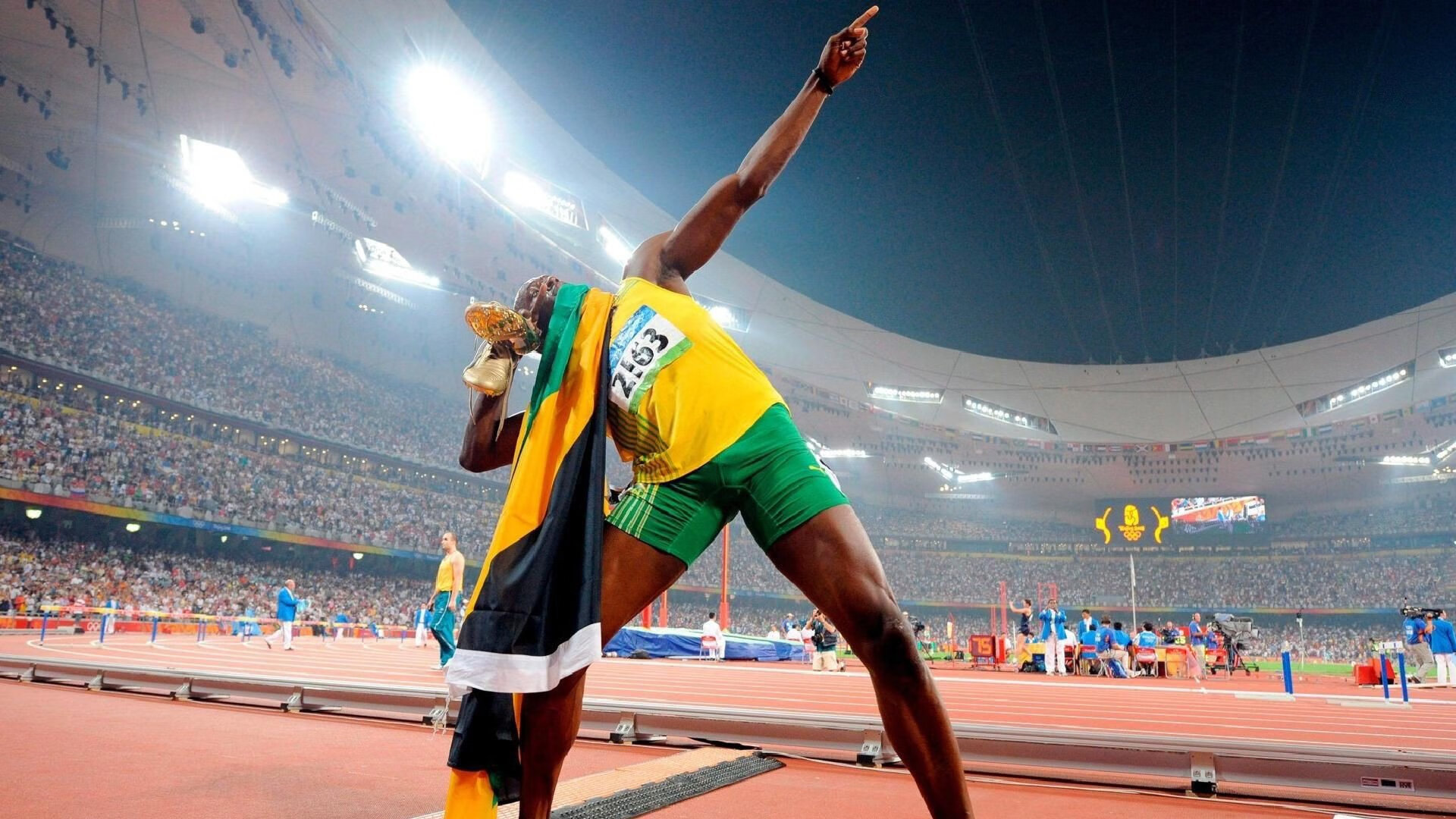 世界杯之夜，德罗赞的防守艺术，当沉默的刺客锁死对手